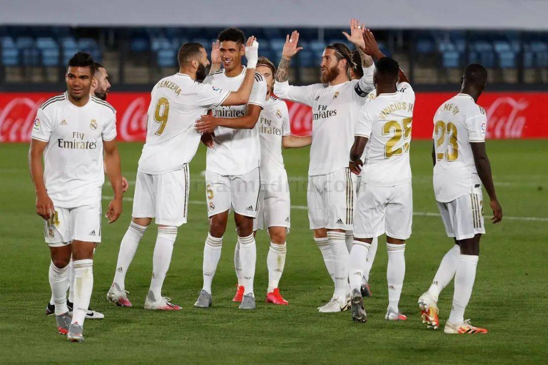 邮报：欧战扩军+足总杯全部安排在周末，使得英超取消节礼日比赛（邮报：因欧战扩军且足总杯改至周末，英超将取消节礼日比赛）